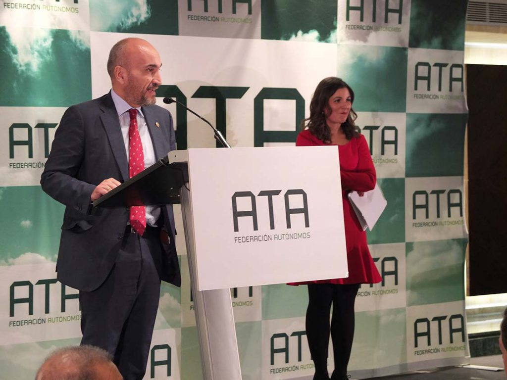 El Consejo General de Gestores Administrativos recibe el premio ‘Autónomo del Año 2016’